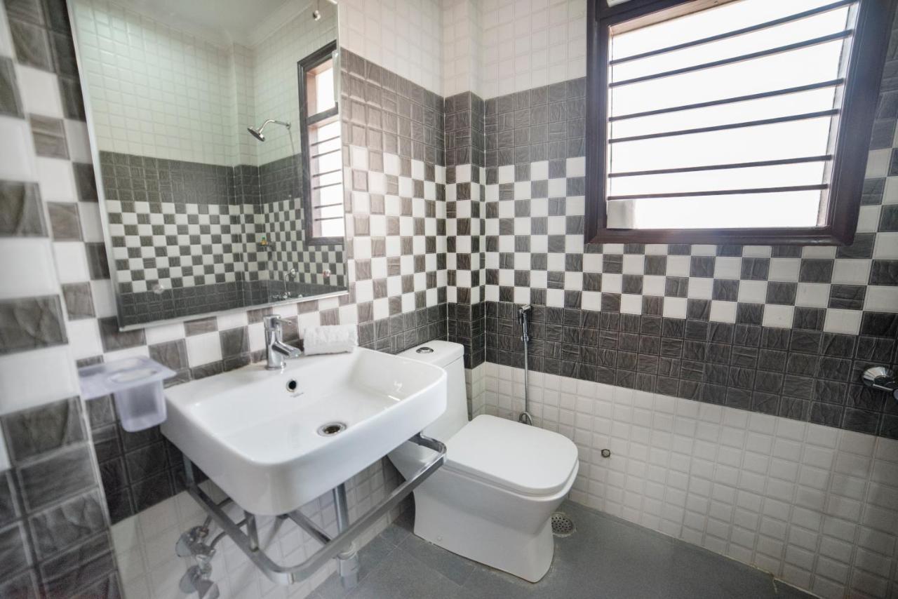 Fabhotel Mannat Residency Sec 52 Gurgáon Kültér fotó