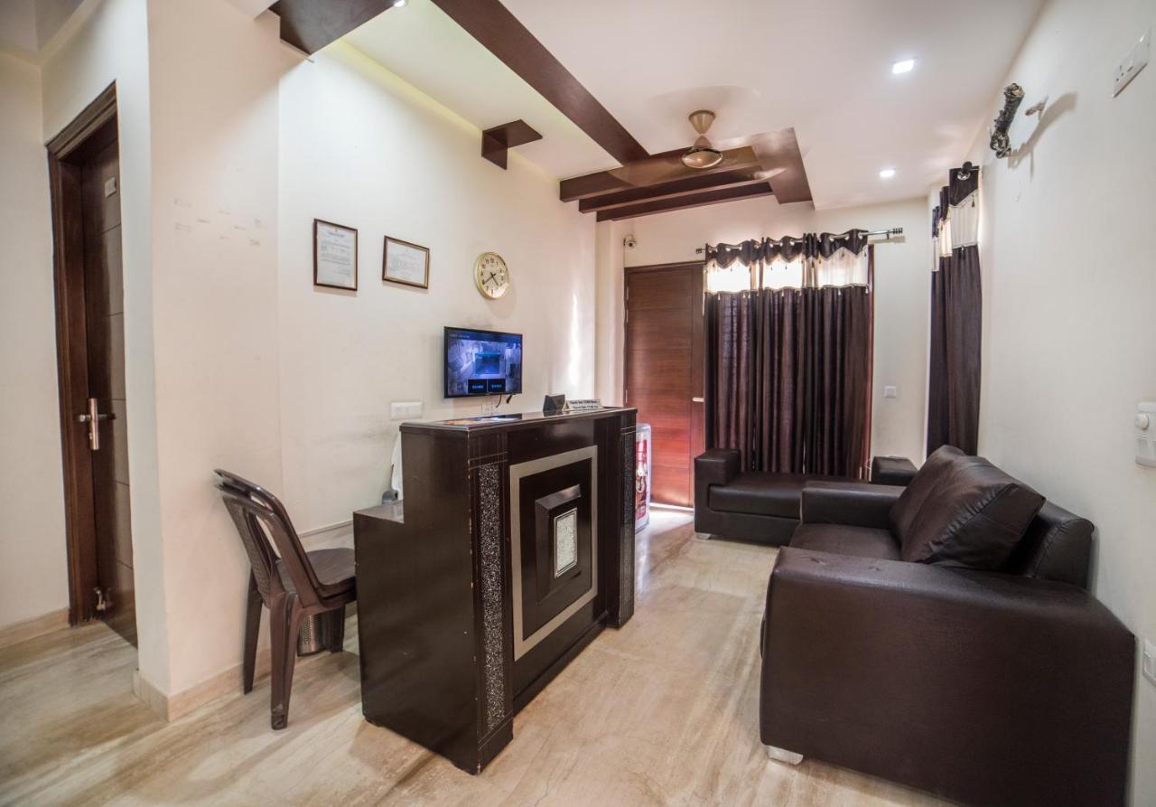 Fabhotel Mannat Residency Sec 52 Gurgáon Kültér fotó