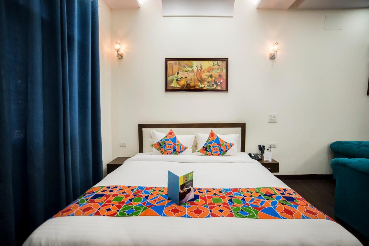 Fabhotel Mannat Residency Sec 52 Gurgáon Kültér fotó