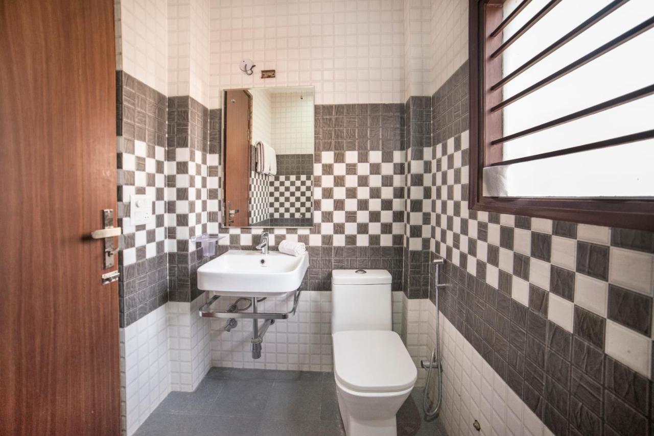 Fabhotel Mannat Residency Sec 52 Gurgáon Kültér fotó