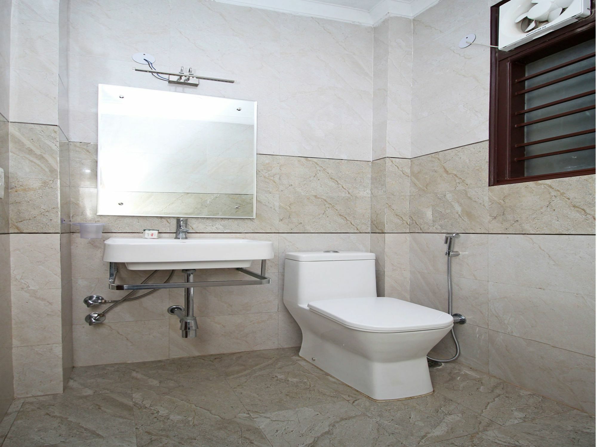 Fabhotel Mannat Residency Sec 52 Gurgáon Kültér fotó