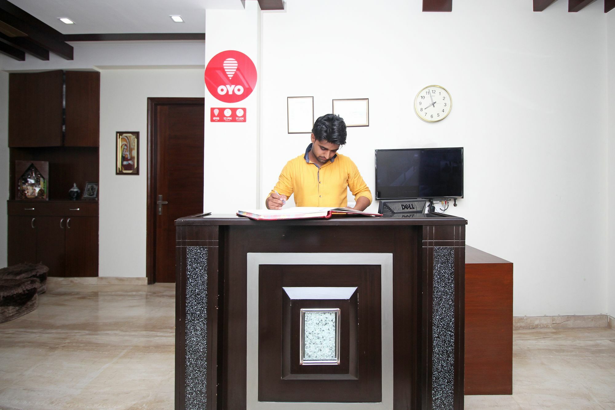 Fabhotel Mannat Residency Sec 52 Gurgáon Kültér fotó