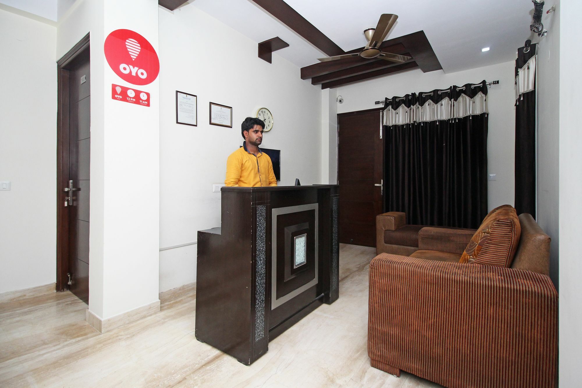 Fabhotel Mannat Residency Sec 52 Gurgáon Kültér fotó