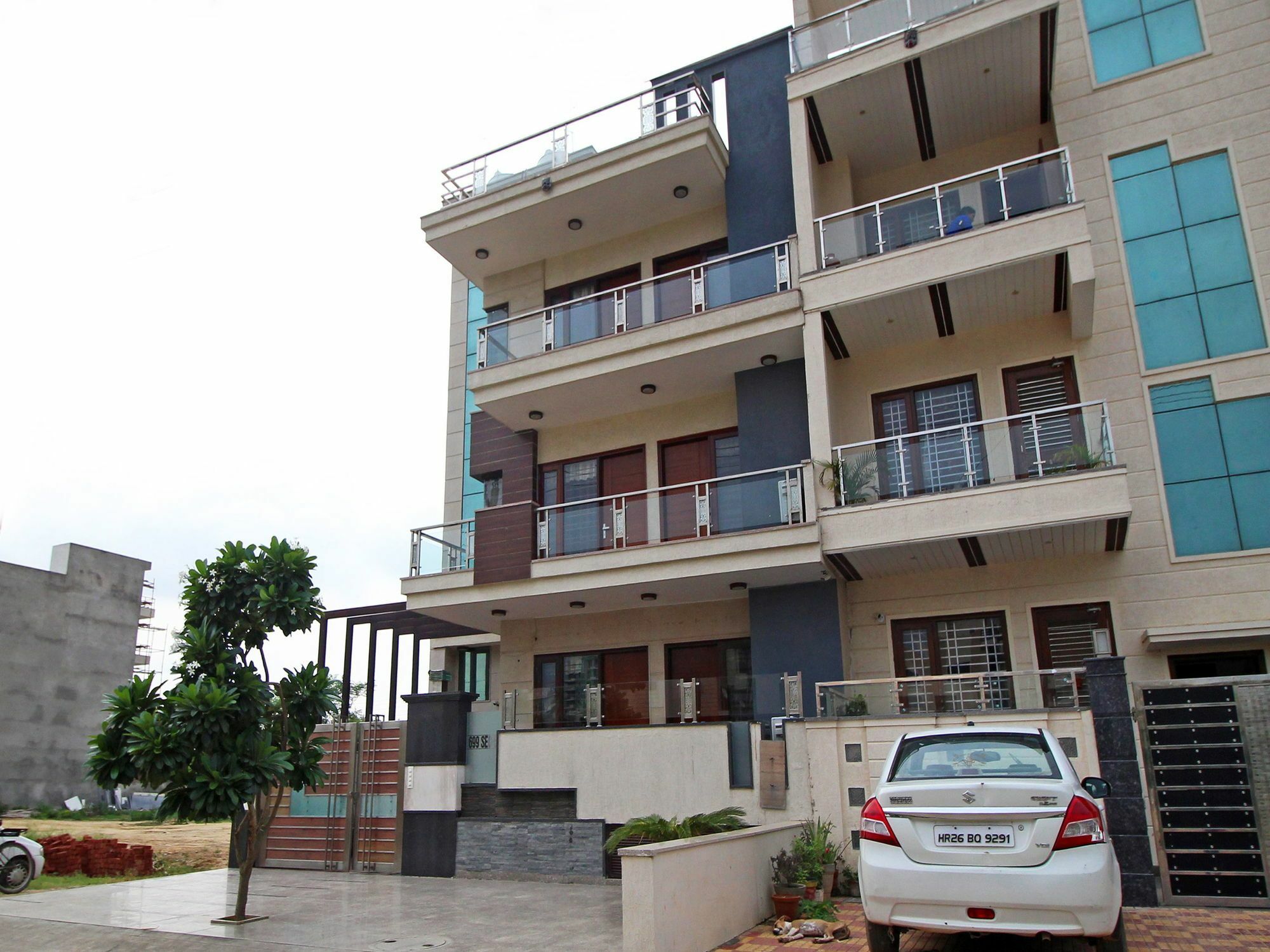 Fabhotel Mannat Residency Sec 52 Gurgáon Kültér fotó
